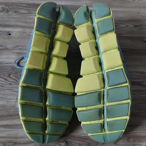 On Running Cloud X Training Shoe in Niagara Blue / Lime Women's Size 10 - Picture 5 of 6